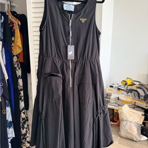 Chic Black Sleeveless Maxi Dress
